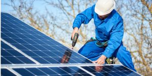 Installation Maintenance Panneaux Solaires Photovoltaïques à Montigny-le-Franc